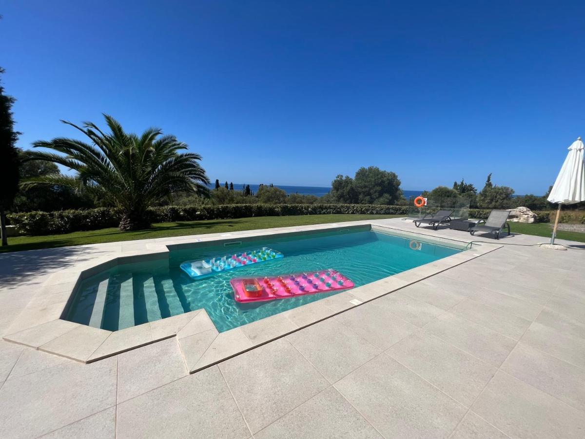 Avithos Blue Villas スヴォロナータ エクステリア 写真