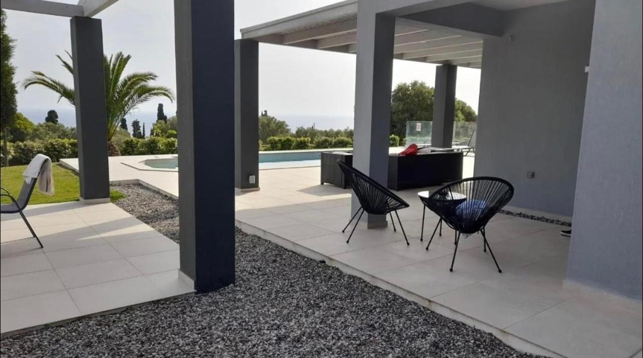 Avithos Blue Villas スヴォロナータ エクステリア 写真