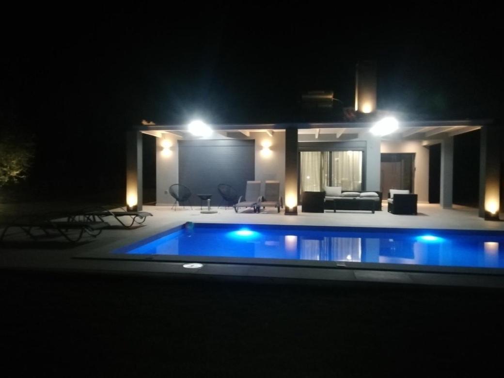 Avithos Blue Villas スヴォロナータ エクステリア 写真