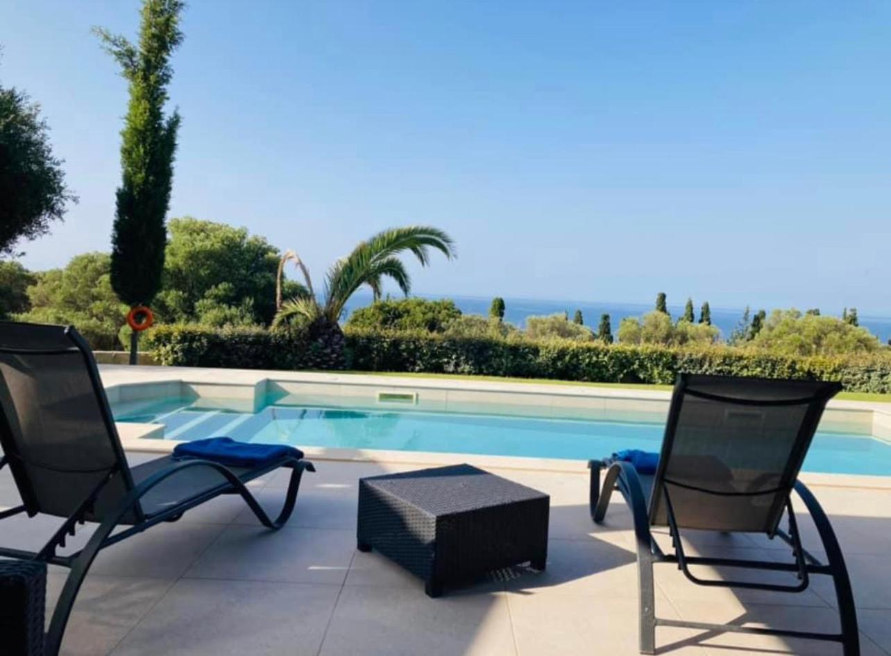 Avithos Blue Villas スヴォロナータ エクステリア 写真